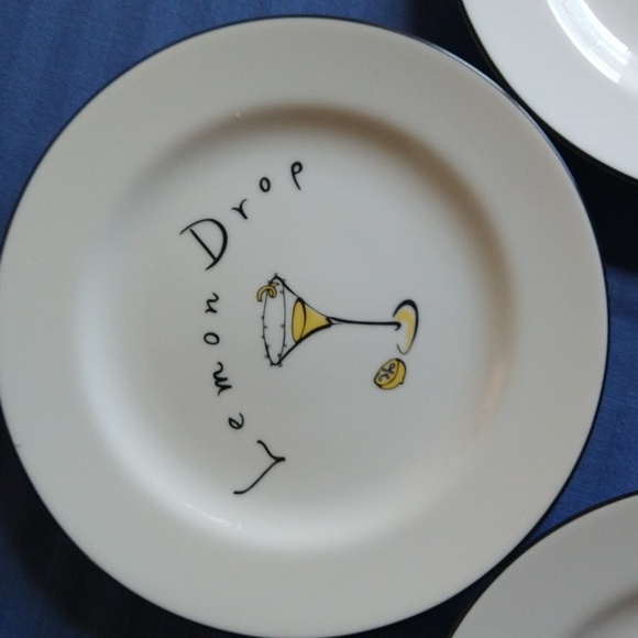 Pottery Barn 4 assorted cocktail plates - Picture 4 of 7